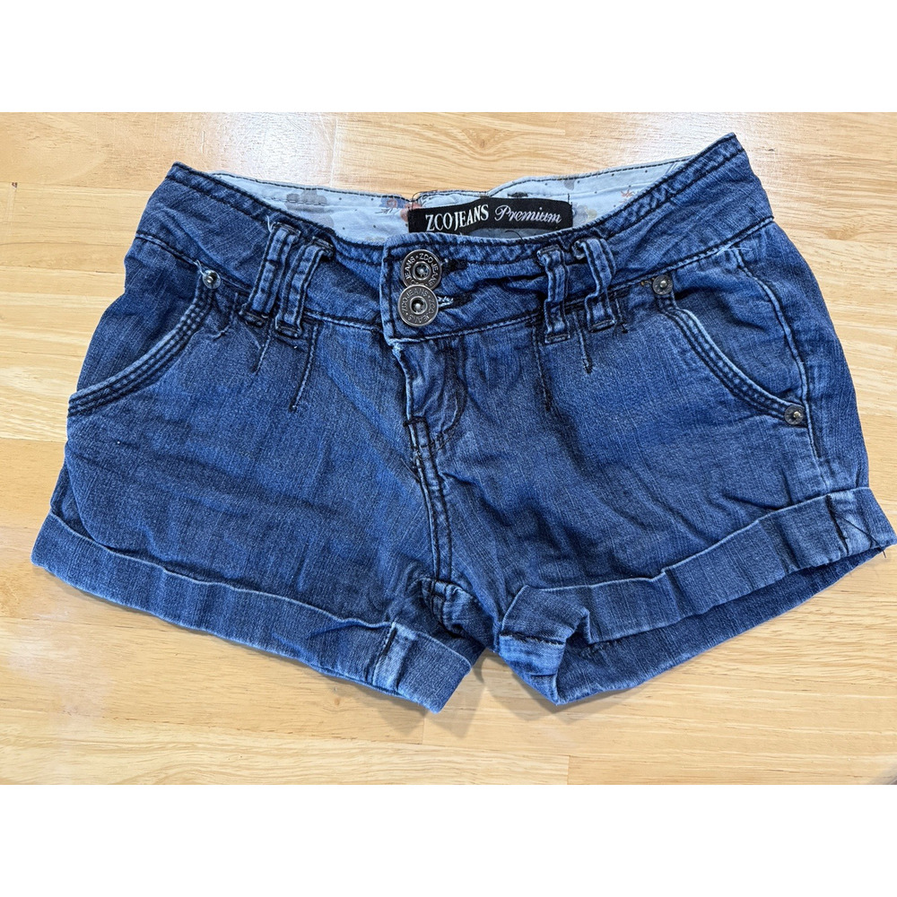 ZCO Jeans Premium Women's Size 0 Hot Pants Double Button Cuffed Blue Denim NWOT